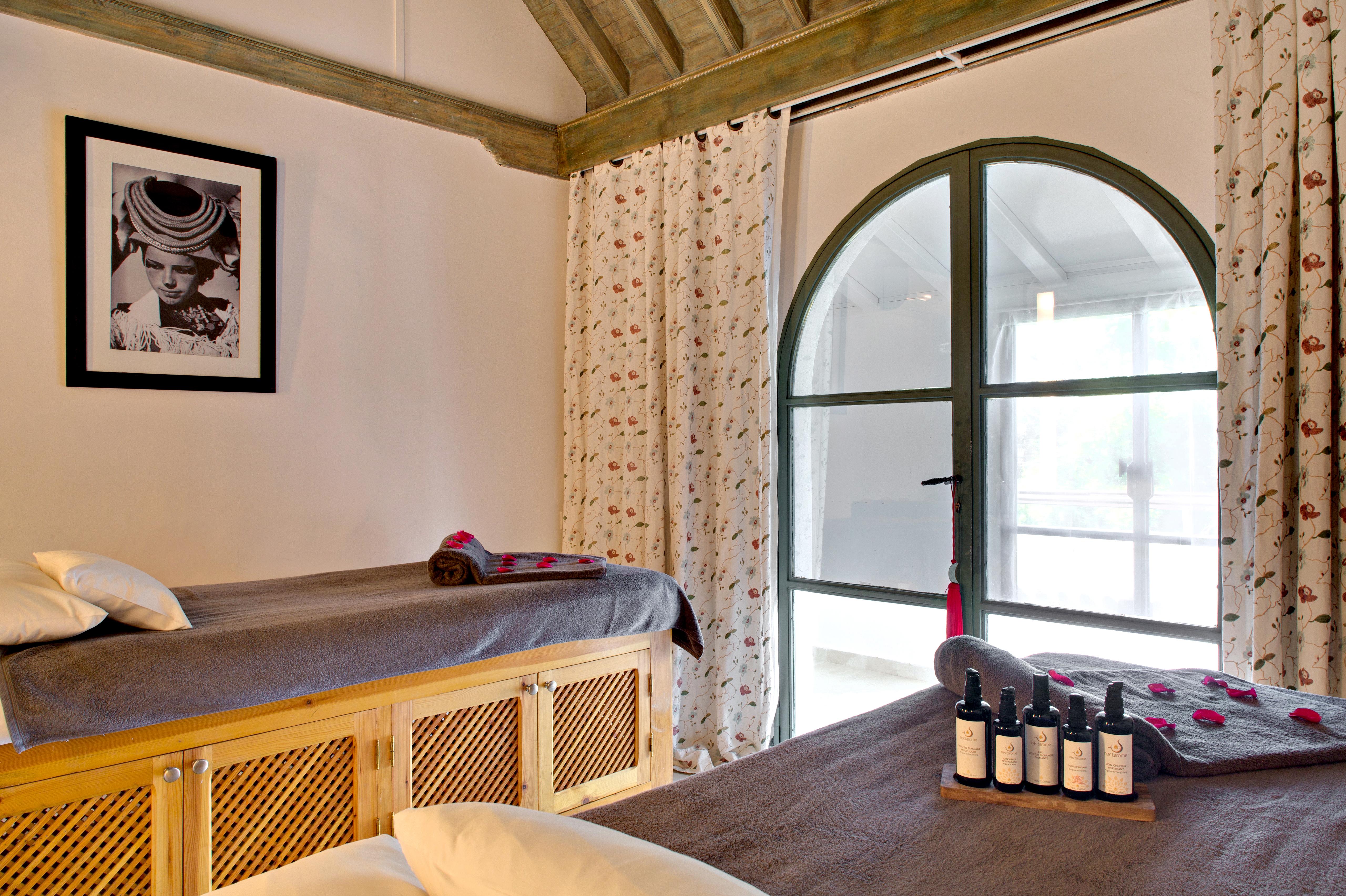 Les Jardins De La Medina Hotel Marrakesh Exterior foto Spa treatment room