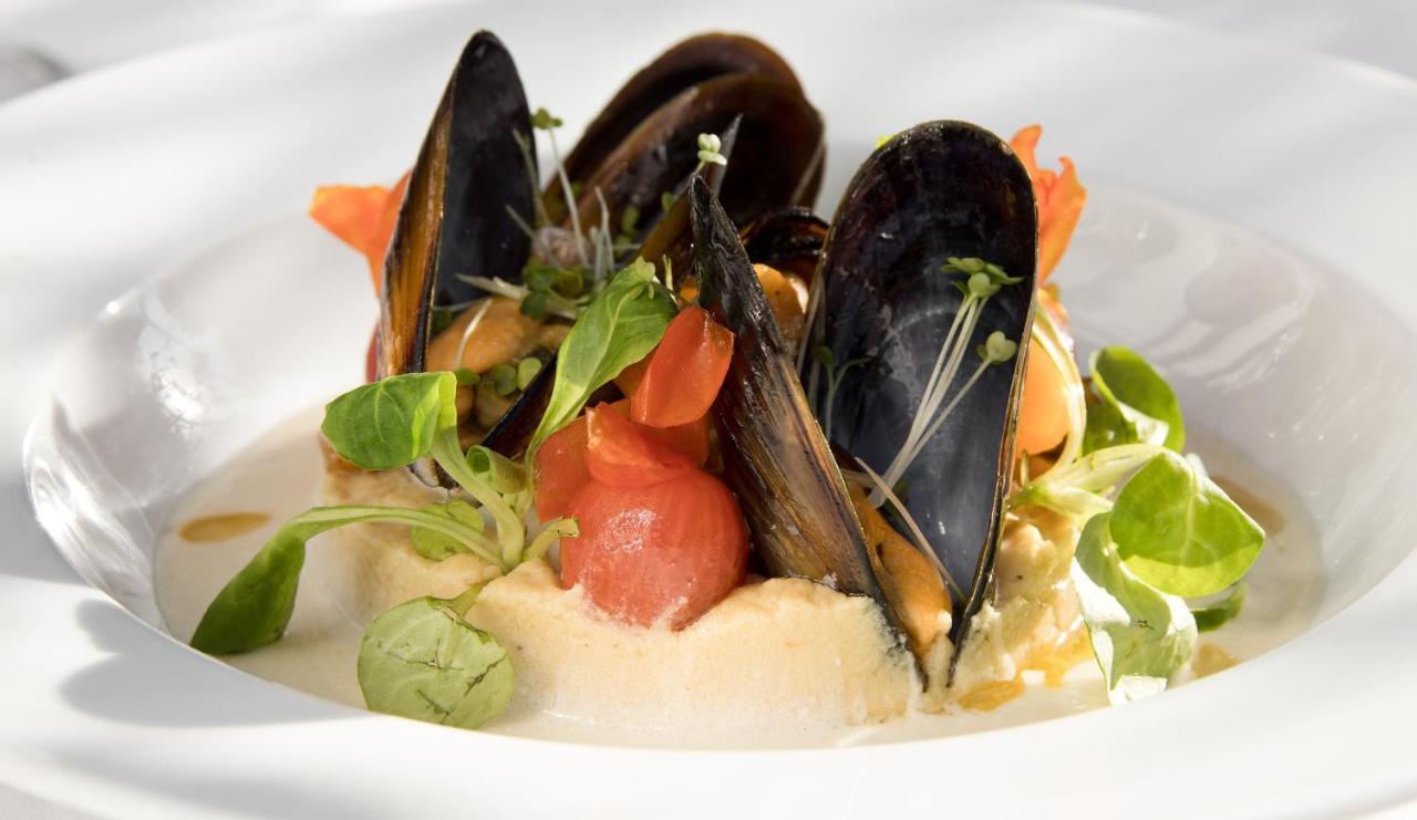 Les Jardins De La Medina Hotel Marrakesh Exterior foto Mussels with vegetables